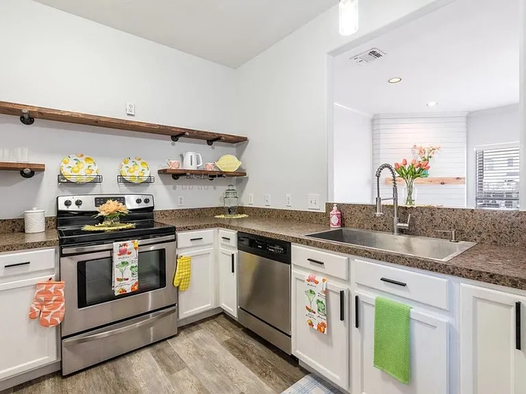 15405 Gun Cay Ct #403 — Photo 9