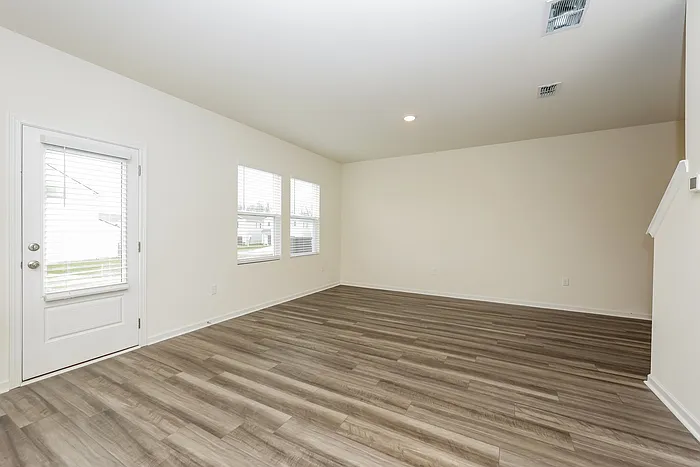 1071 Large Poppy Dr — Photo 3