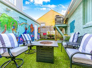 2926 Banks St, New Orleans, LA 70119