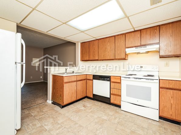 2499 Cross Village Dr