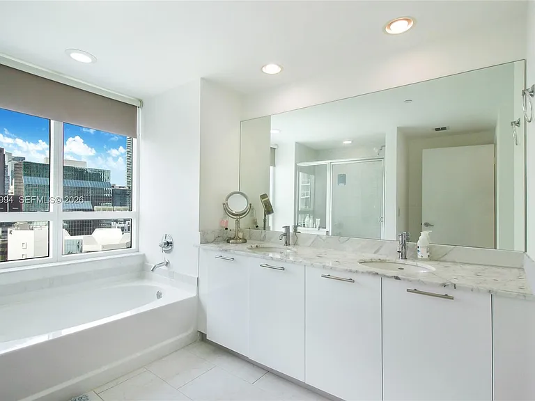950 Brickell Bay Dr #1911 — Photo 18