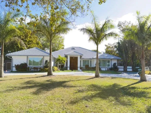 5928 NW 77th Ter, Pompano Beach, FL 33067