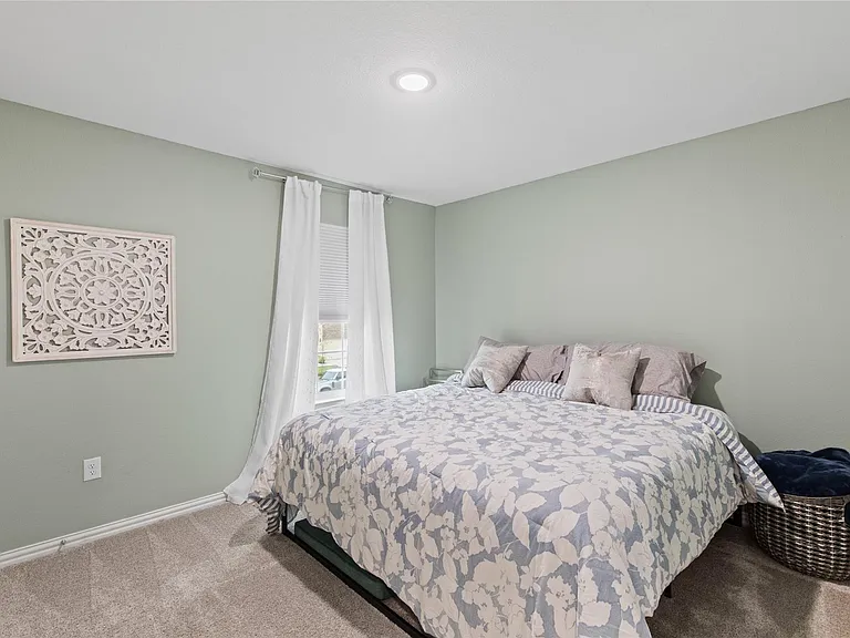 913 Adelyn St — Photo 20