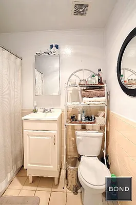 Rented by Bond New York | media 11