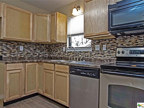 3rd image of 1208 Dryden Ave