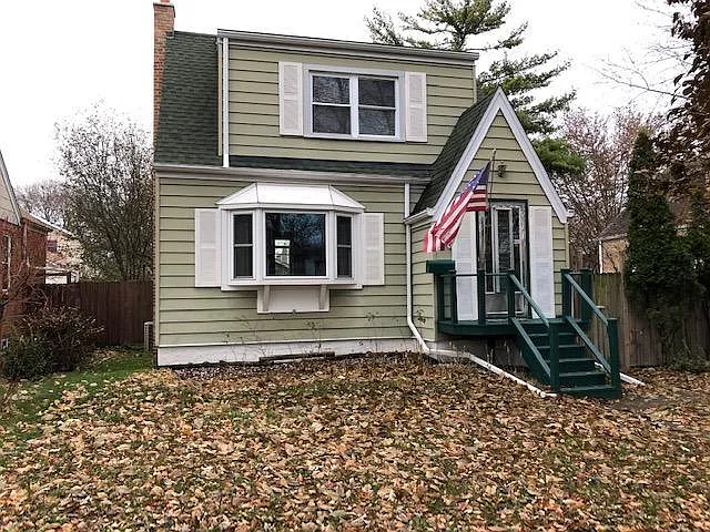3229 N Plainfield Ave photo 1