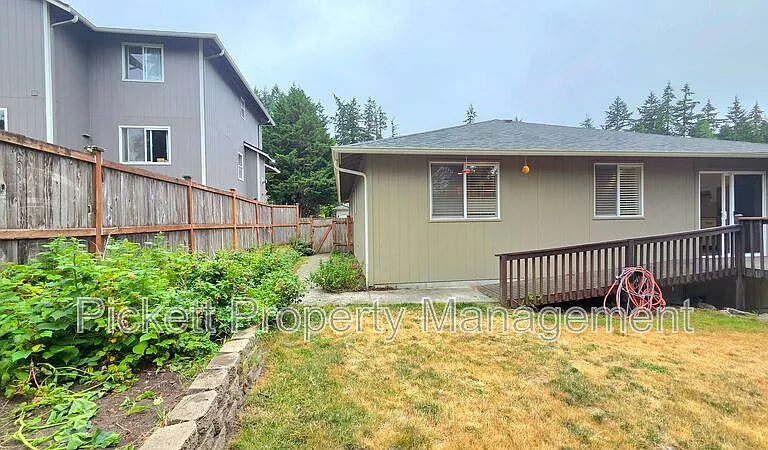 133 NE Gilmax Ln — Photo 28