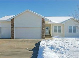 1135 Mallard Bay Pl, Polk City, IA 50226