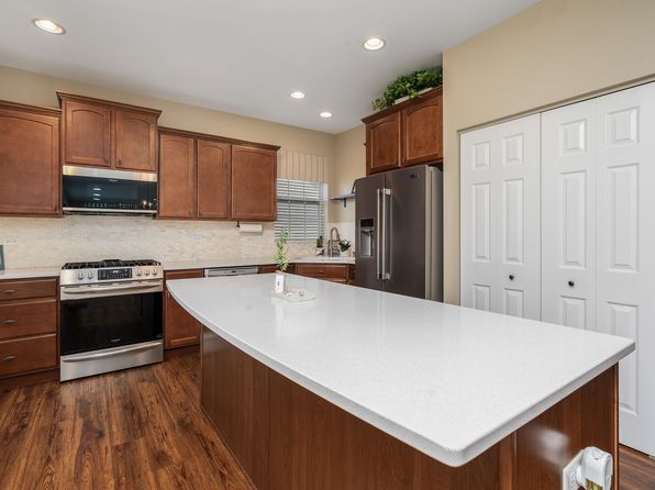 25509 Rock Dr, Plainfield, IL 60586