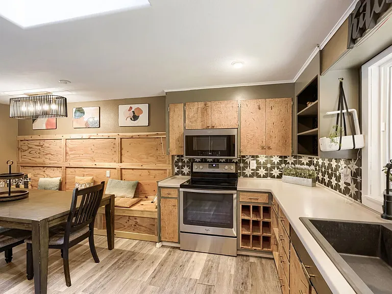 24714 SE Mirrormont Way — Photo 15