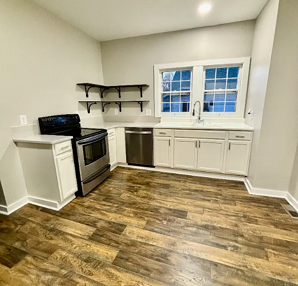 313 Dingler Ave — Photo 5
