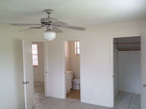 4th image of 3574 Saranac Ave