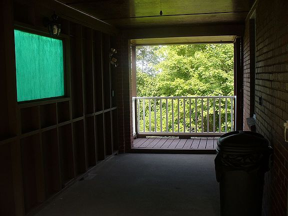 Carport / deck porch