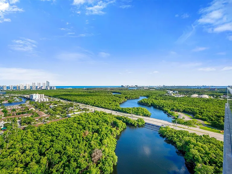 16385 Biscayne Blvd #3020 — Photo 3