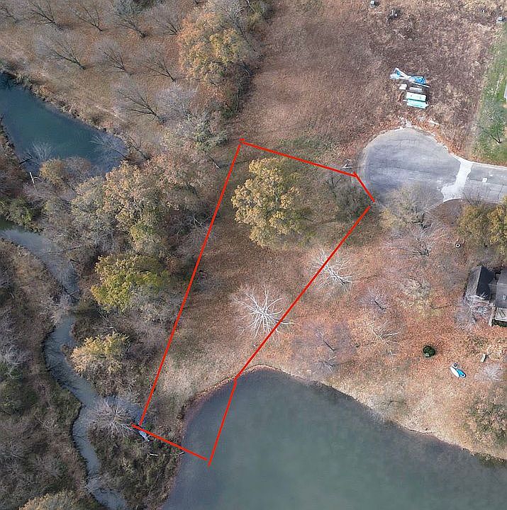 1st image of 1100 Lakewood Dr
