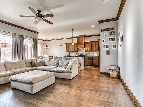 4th image of 2320 Coles Creek Ln