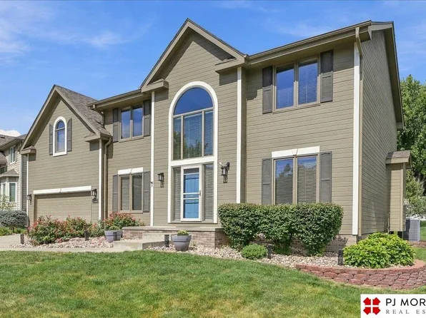 17622 Monroe St, Omaha, NE 68135