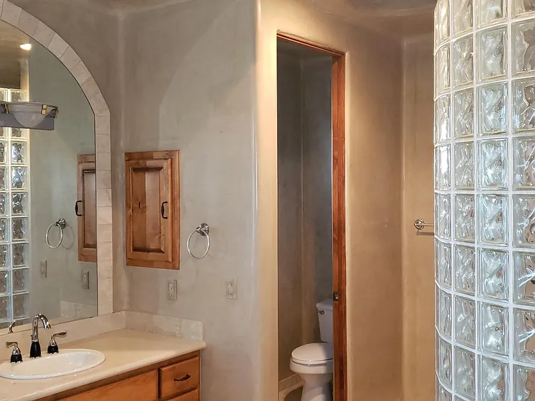 Master bath private water closet