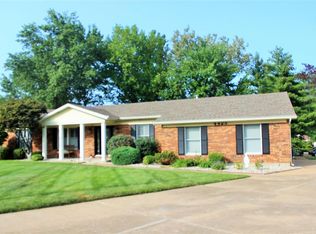 4423 Carriage Trace Dr, Saint Louis, MO