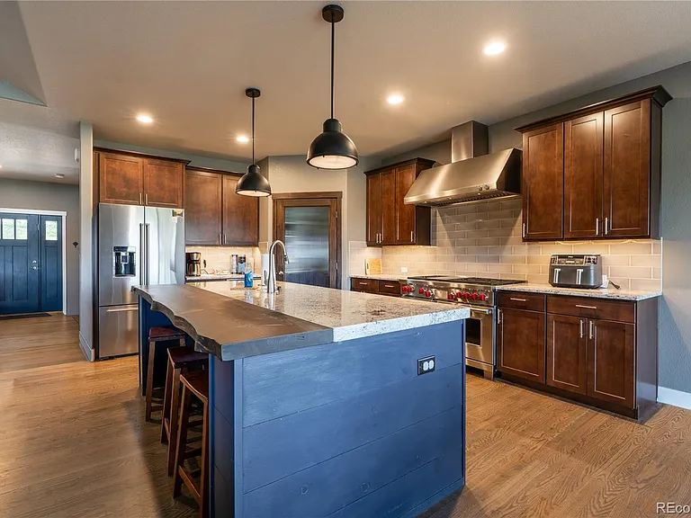 601 Pioneer Hvn — Photo 6