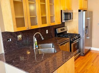 1627 W Grand Ave #2B, Chicago, IL 60622