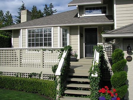 Expansive, welcoming front deck