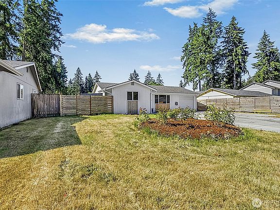 3rd image of 12318 114th Avenue E
