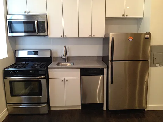 Rented by Charles Coutinho LLC | media 22