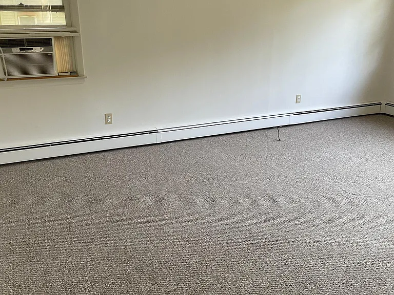 28 Warner Ln #1 — Photo 7
