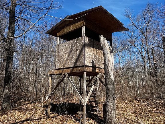 2nd image of 51246 Old Mill Dr
