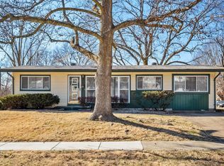 175 Coteau Ln, Florissant, MO 63033