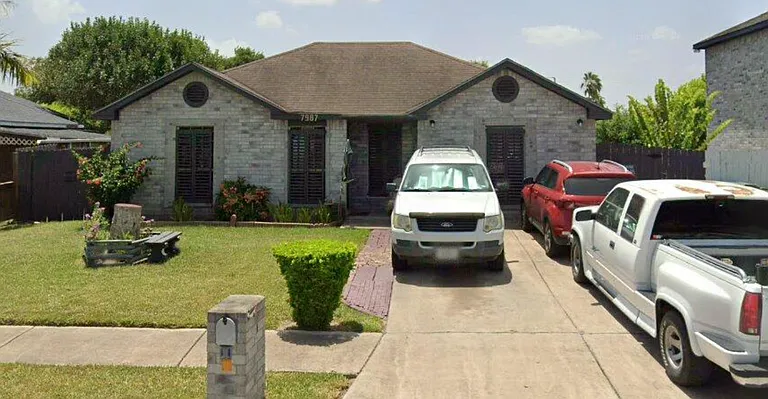 7987 Date Dr — Photo 1