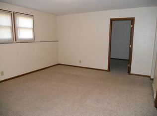 921 Caroline Ave APT 4, Junction City, KS 66441