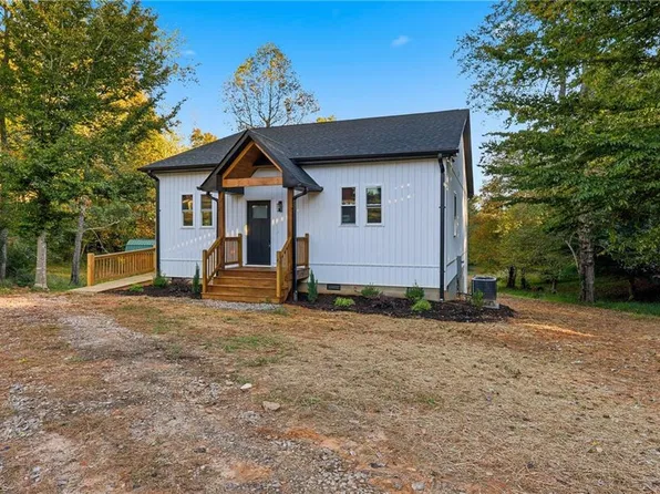 625 Gunters Hill Rd, Boomer, NC 28606