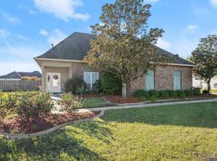 6251 Pelican Crossing Dr, Gonzales, LA 70737