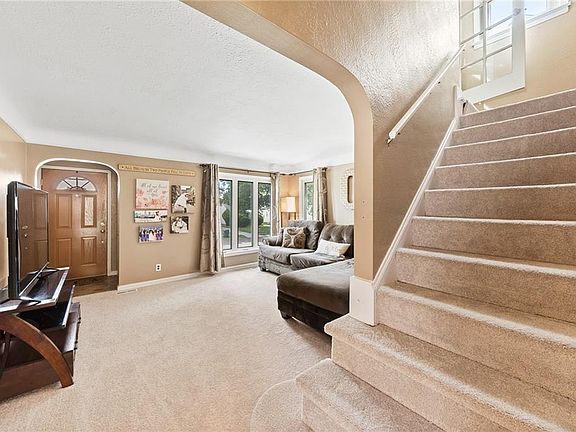 3rd image of 5615 Brownfield Dr