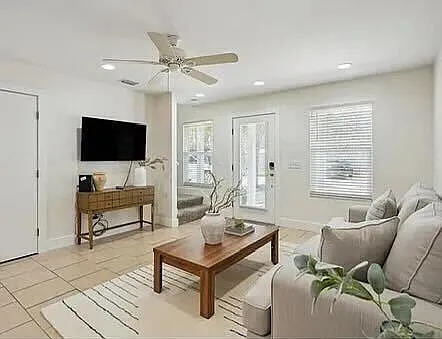 8631 Marlin Pl — Photo 5