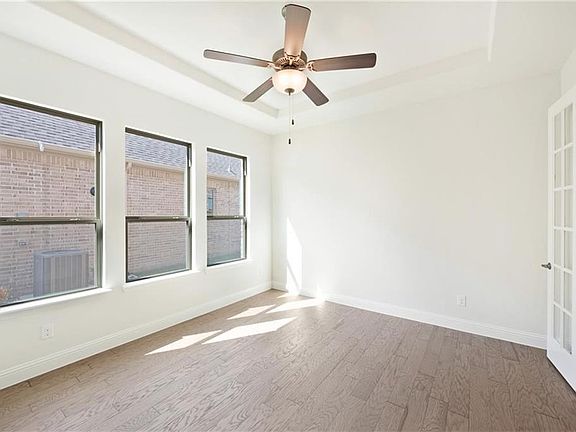 4th image of 3005 Northshoe Dr