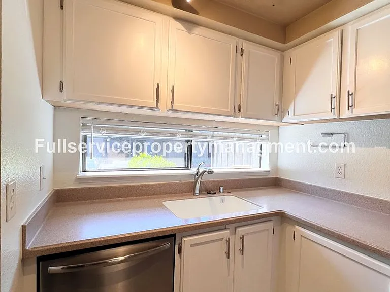 4135 145th Ave NE #E-4 — Photo 12