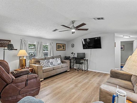 4th image of 2690 SHINER DRIVE