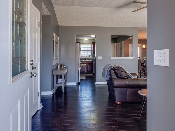 5th image of 908 Chaparral Dr