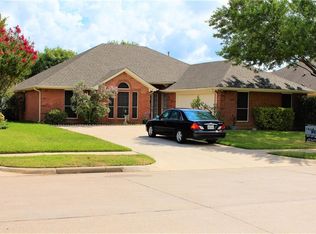 2102 Field Ln, Mansfield, TX 76063