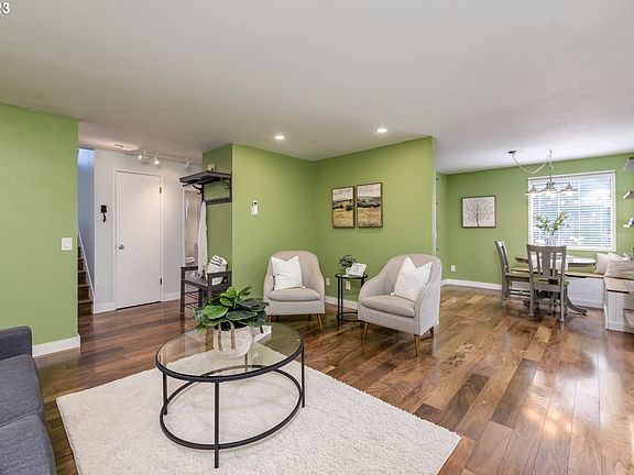 5th image of 2019 NE Darby St Unit 6