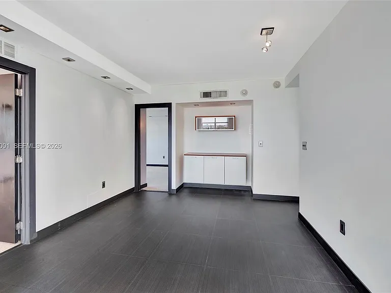 11111 Biscayne Blvd #9B-928 — Photo 14