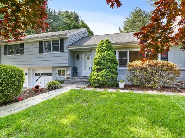 90 Shady Hill Road, Fairfield, CT 06824