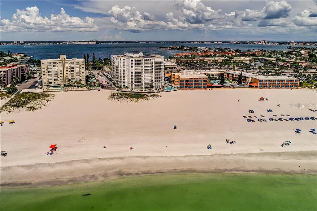 2 bed, 2.0 bath, 1500 sqft, $5,000 — Photo 2