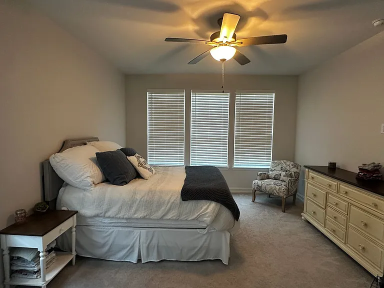 2616 Melrose Dr — Photo 27