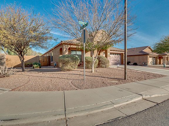 5th image of 614 E Saddle Way