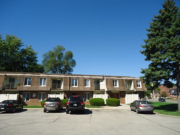 2nd image of 1515 W Bethel Ave APT 4