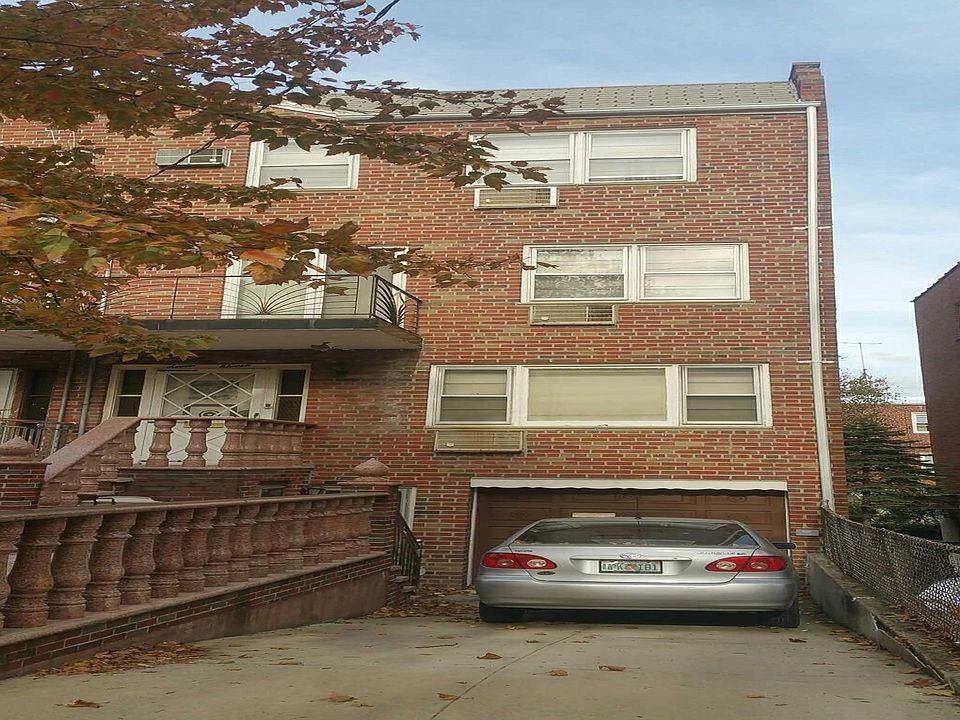 1st image of 711 E 82nd St